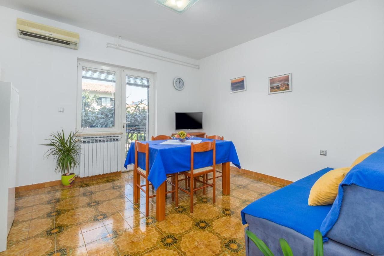 Apartments Maria Пореч Экстерьер фото
