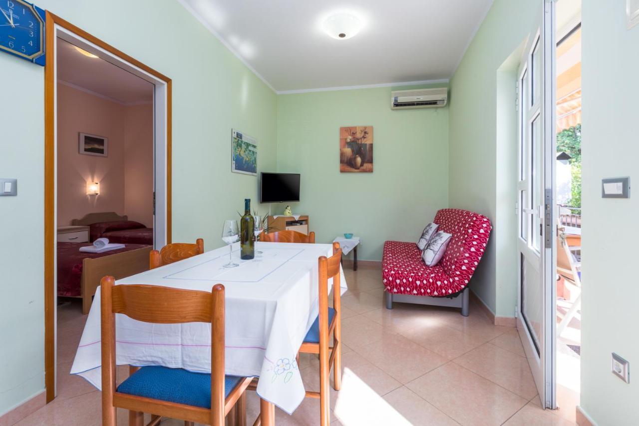 Apartments Maria Пореч Экстерьер фото