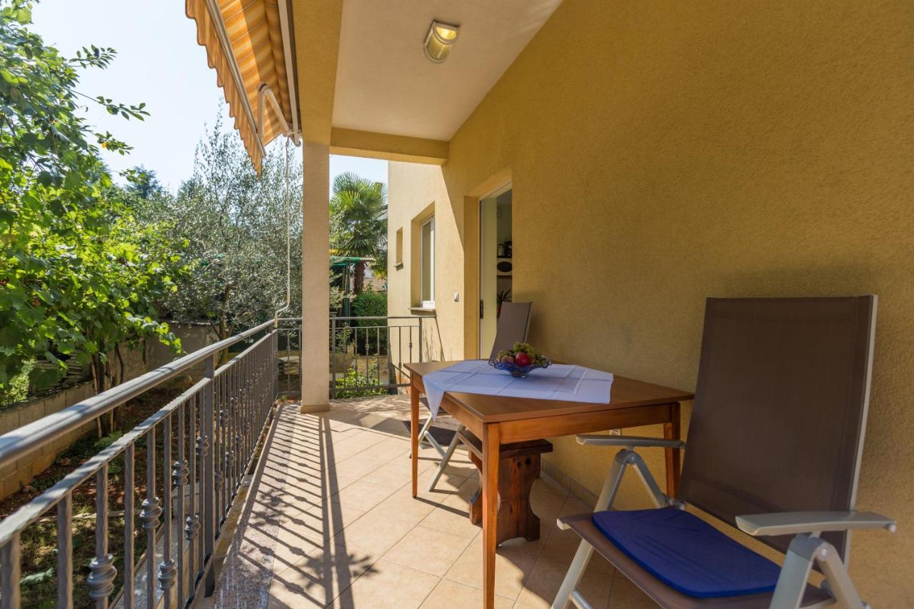 Apartments Maria Пореч Экстерьер фото