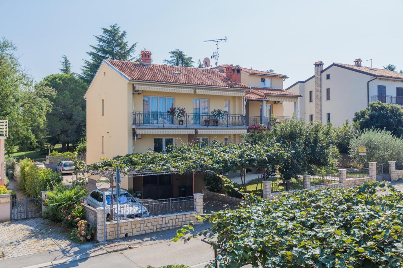 Apartments Maria Пореч Экстерьер фото