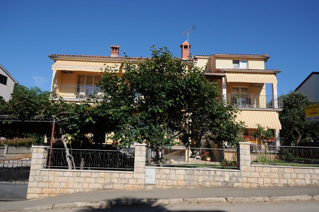 Apartments Maria Пореч Экстерьер фото